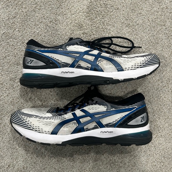 ASICS Gel-Cumulus Running Shoes – Size 16 - Picture 1 of 4